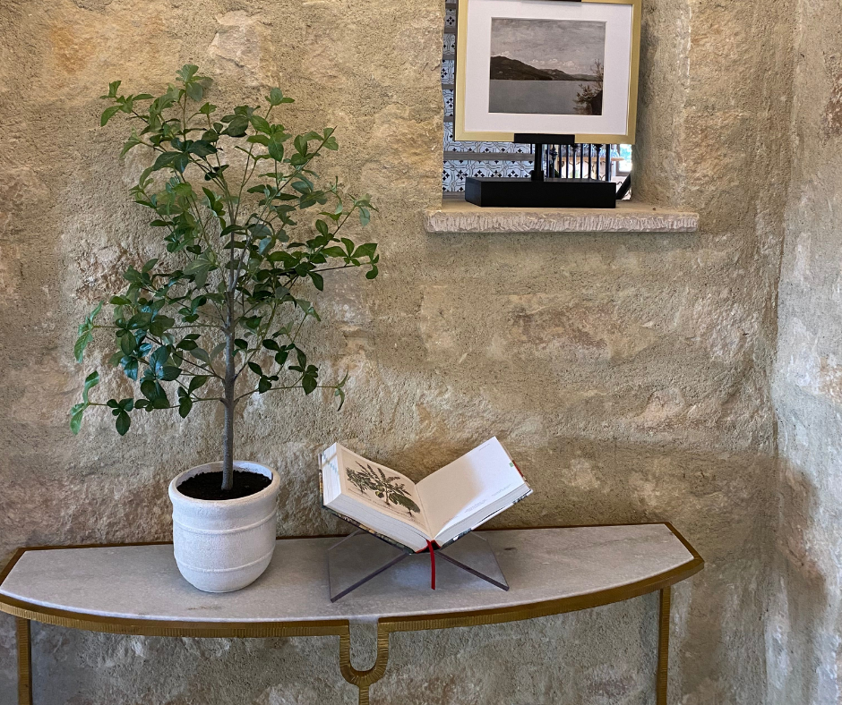an entryway vignette space styled by an interior stylist