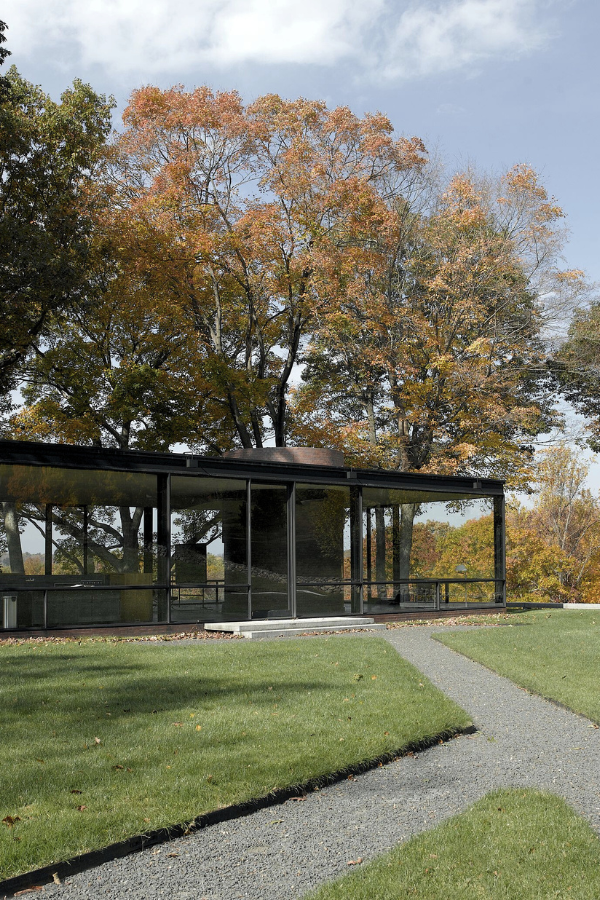 glass house museum