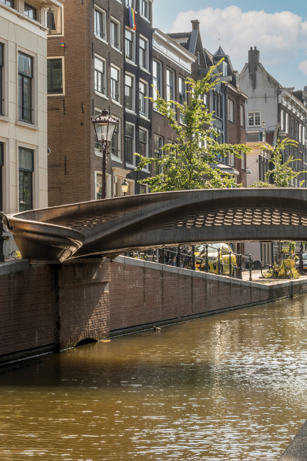 a bridge in Amsterdam that was 3D printed