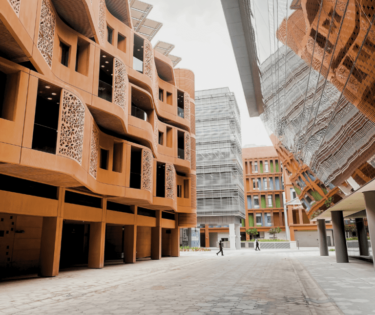 Masdar City: All about the 22 Billion Dollar Sustainable Eco City ...