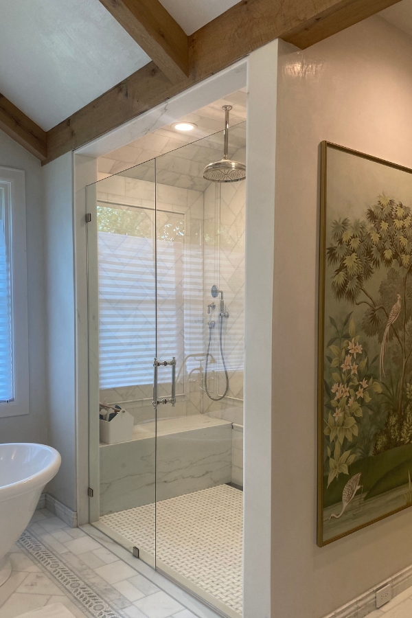 hanging art in bathroom